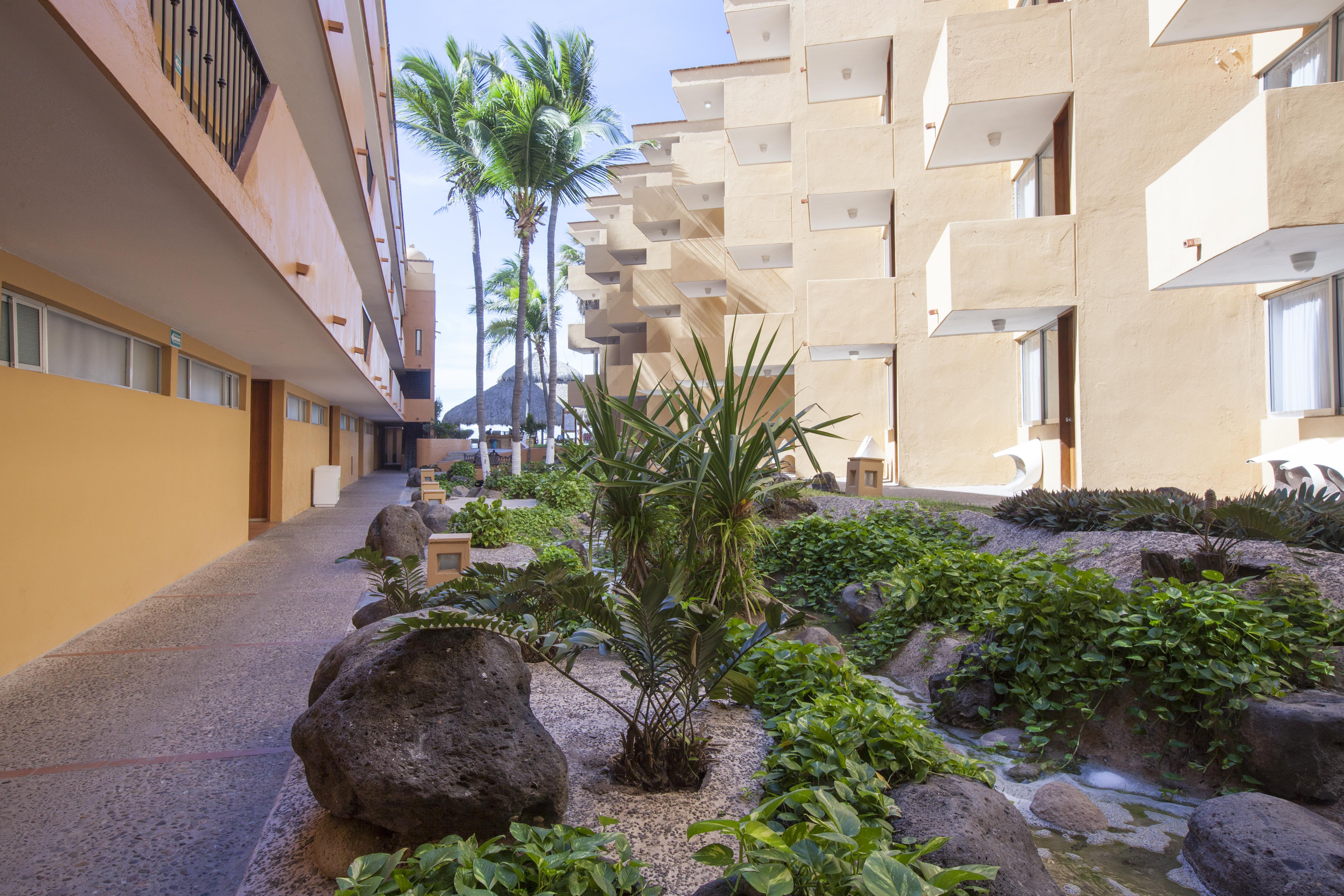 Costa De Oro Beach Hotel Mazatlan Exterior photo