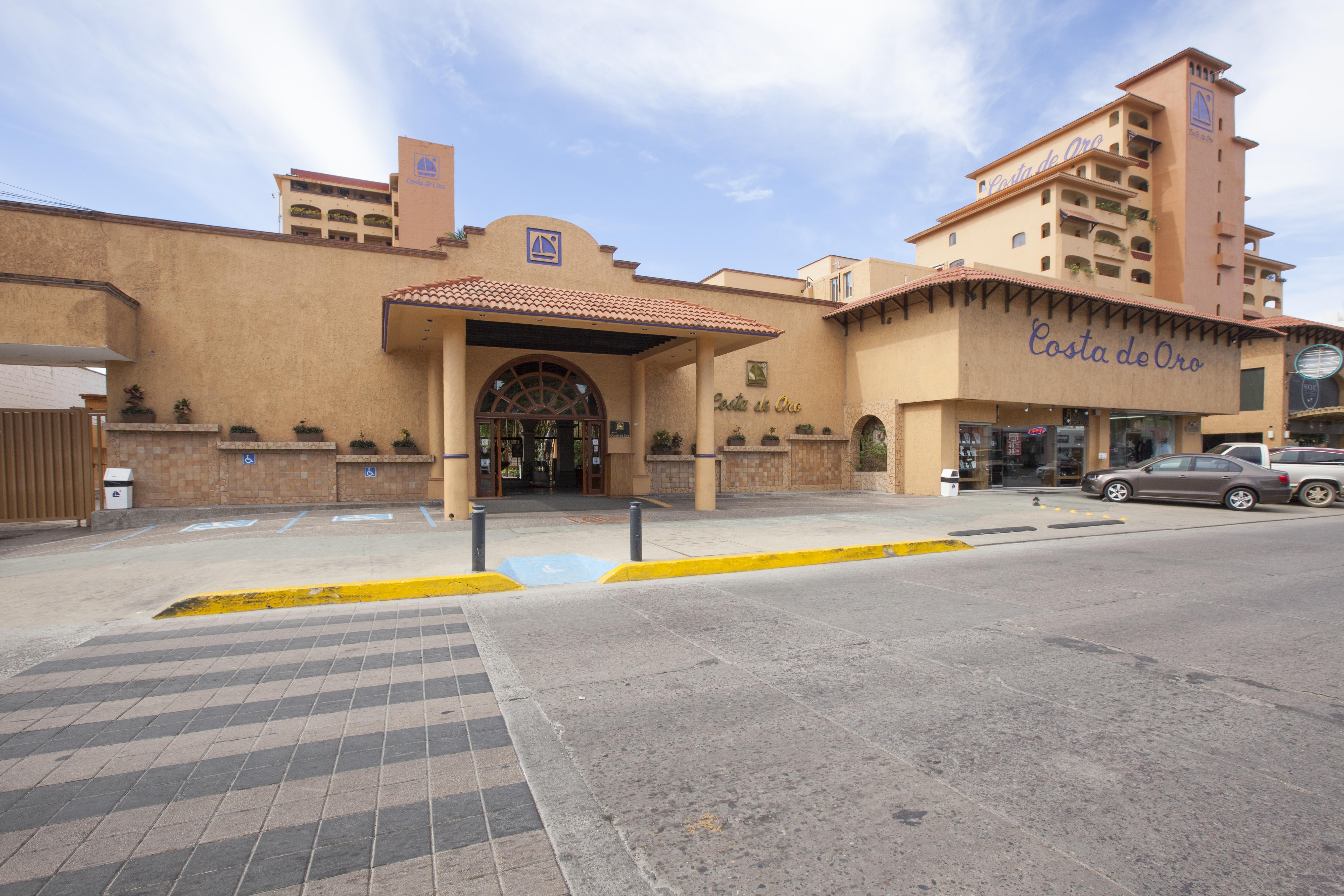 Costa De Oro Beach Hotel Mazatlan Exterior photo