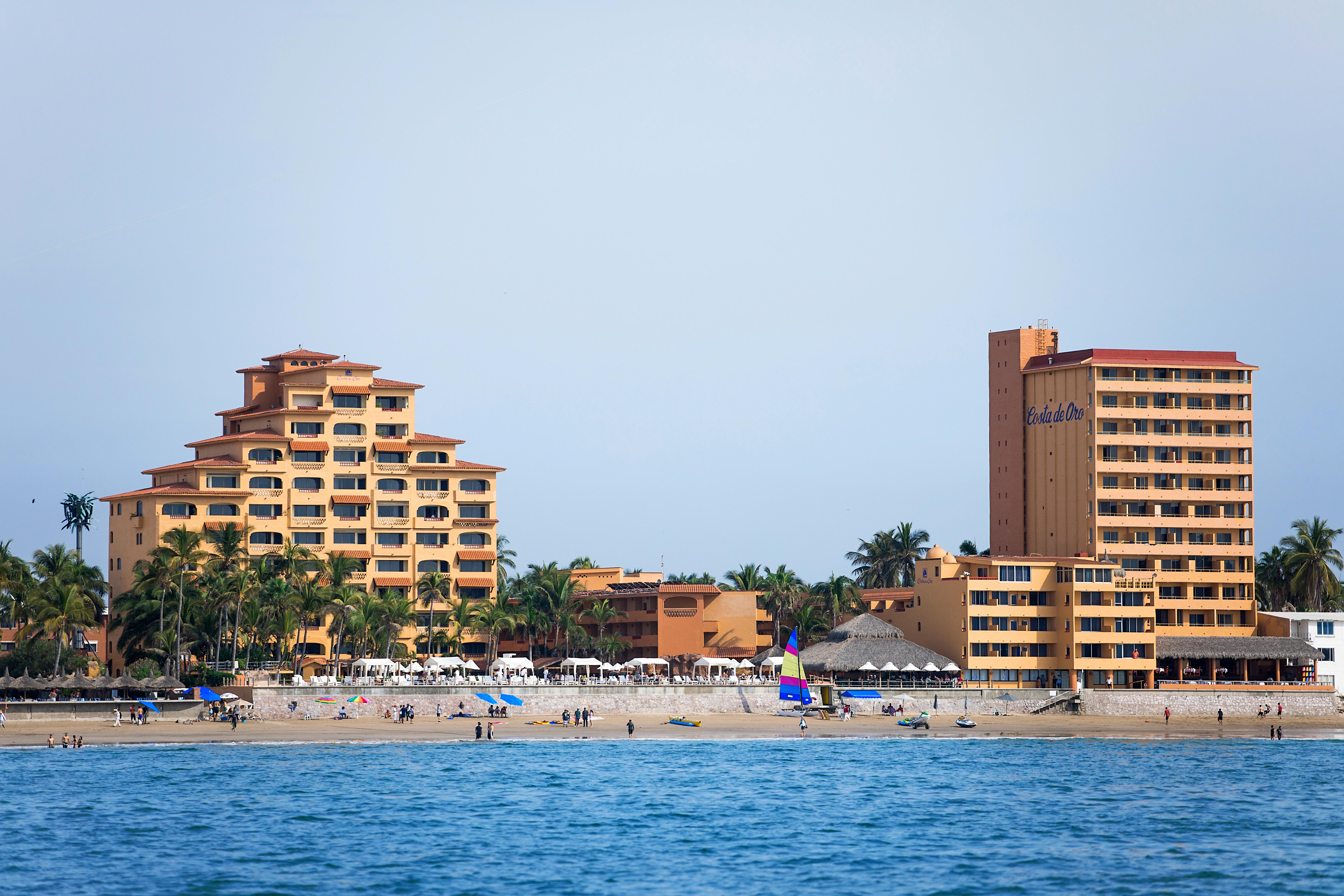 Costa De Oro Beach Hotel Mazatlan Exterior photo