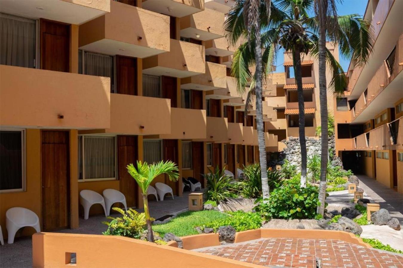 Costa De Oro Beach Hotel Mazatlan Exterior photo